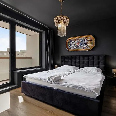 Lam Black - Ac - Balcony Bratislava