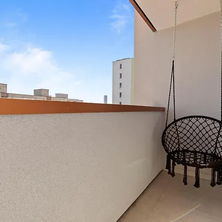 Lam Black - Ac - Balcony * Bratislava